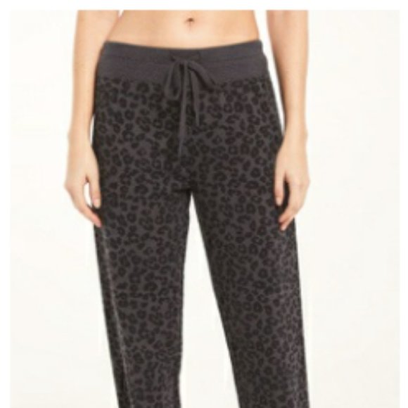 Ava Leo Jogger - Picture 3 of 4